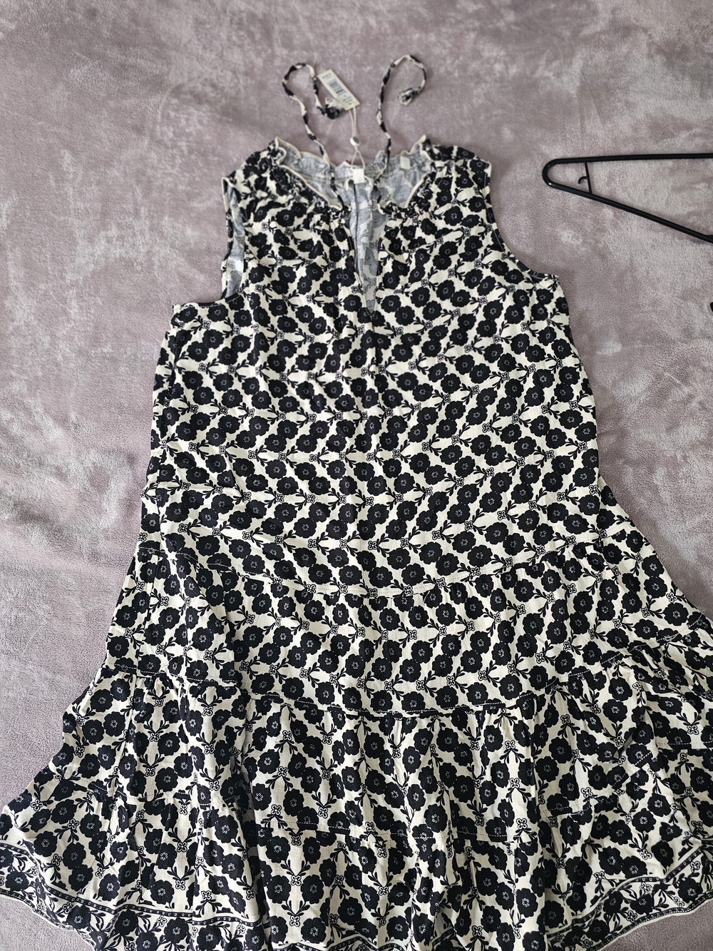 Max Studio Black and White Floral Tiered Mini Dress